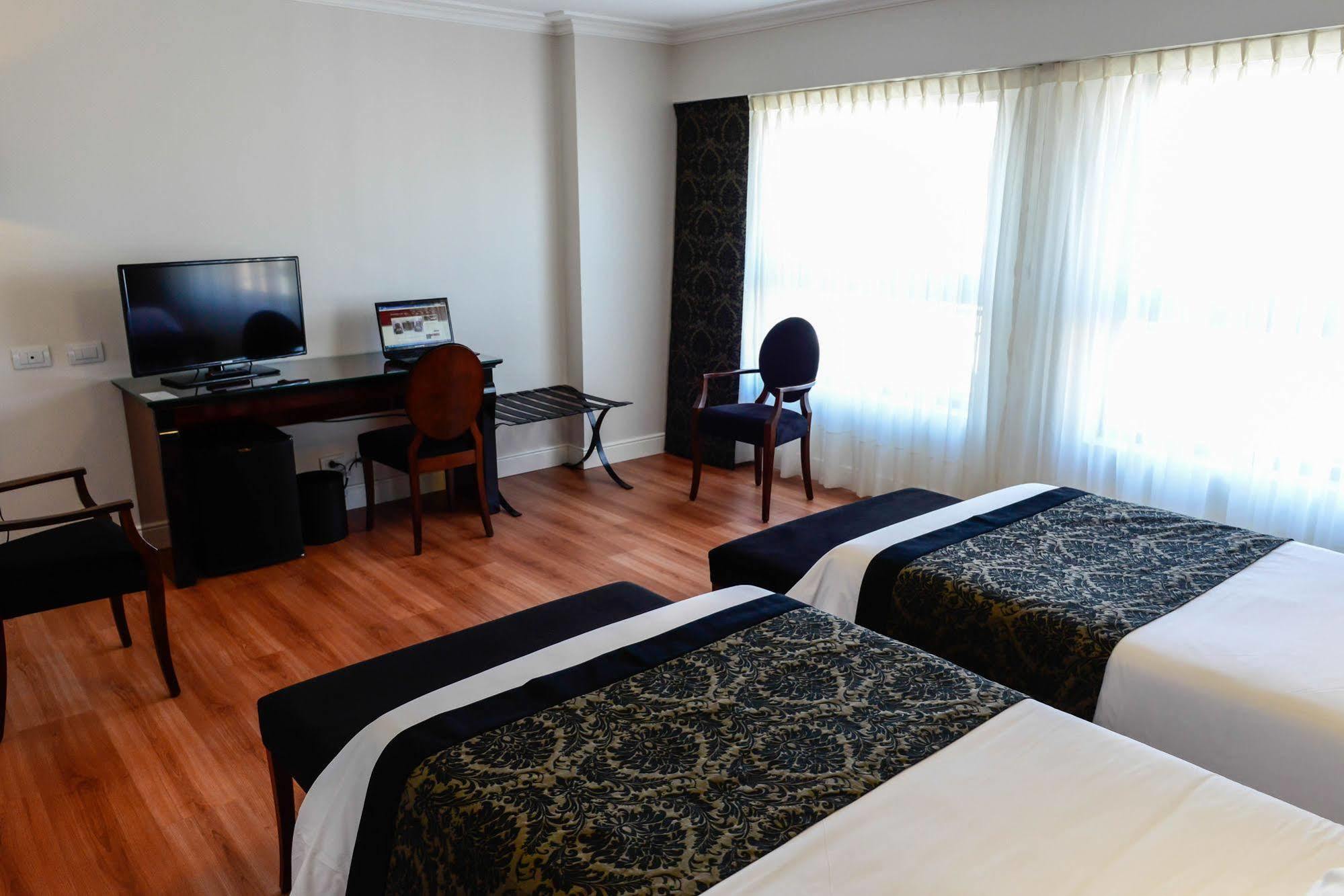 Amerian Executive Cordoba Hotel Exterior photo